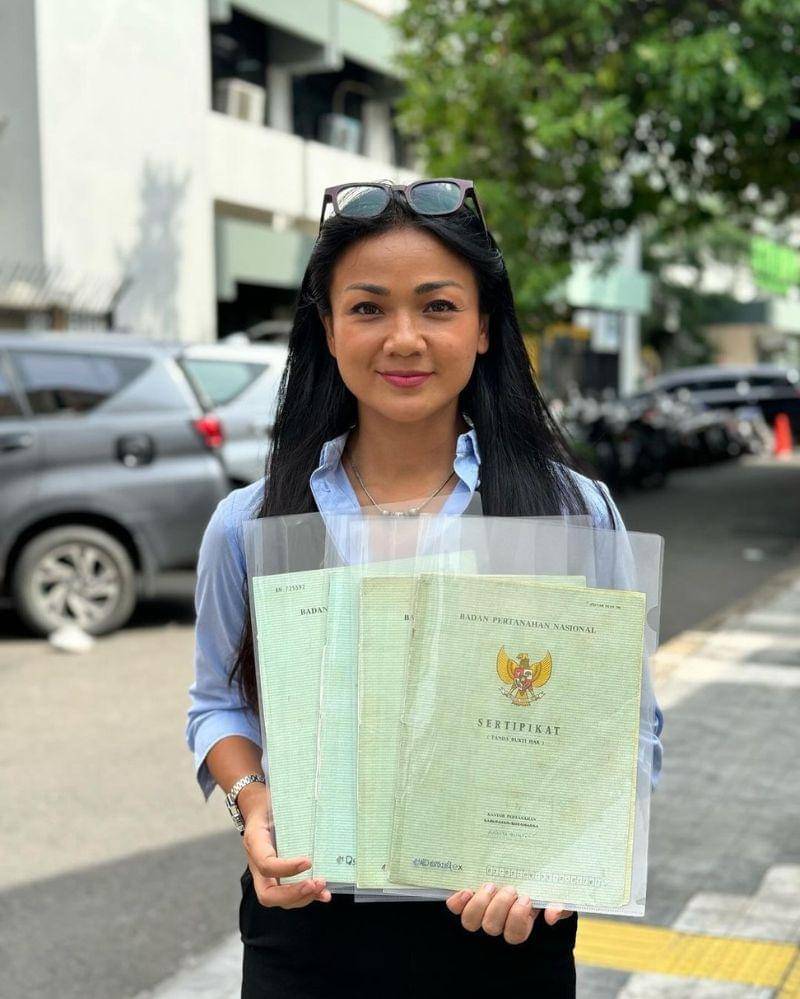 Instagram.com/nirinazubir_